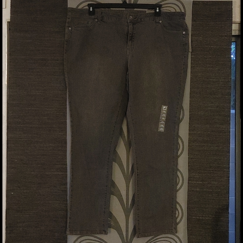 Nwt slim straight jcp jeans size 22